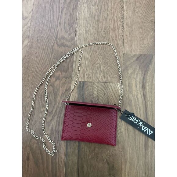 Ava/Kris Coin Bag with Gold Strap NWT - Picture 2 of 4